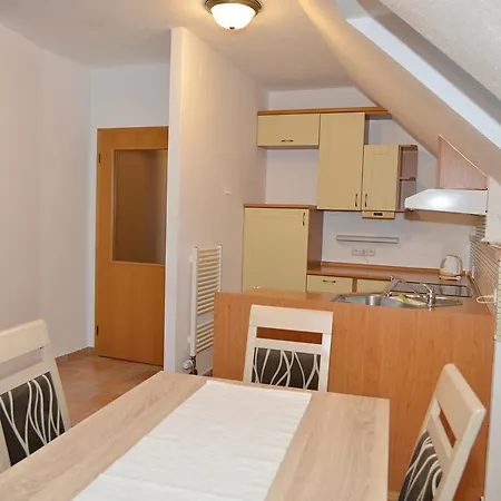 Apartmán U Kotnova Apartamento